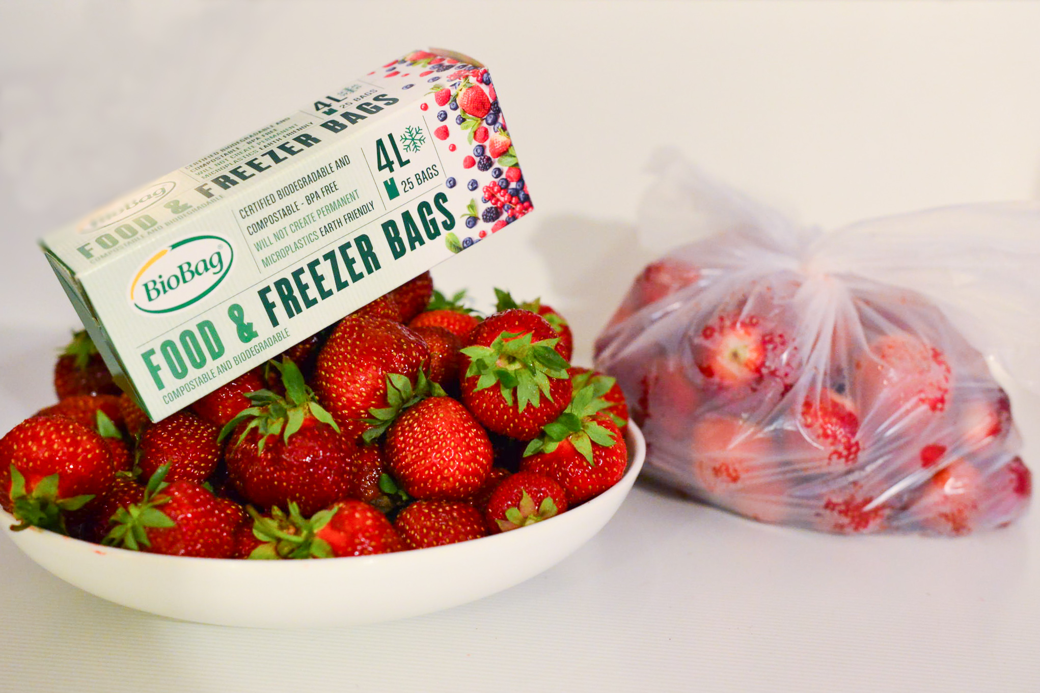 Compostable & Biodegradabl Food Freezer Strawberries